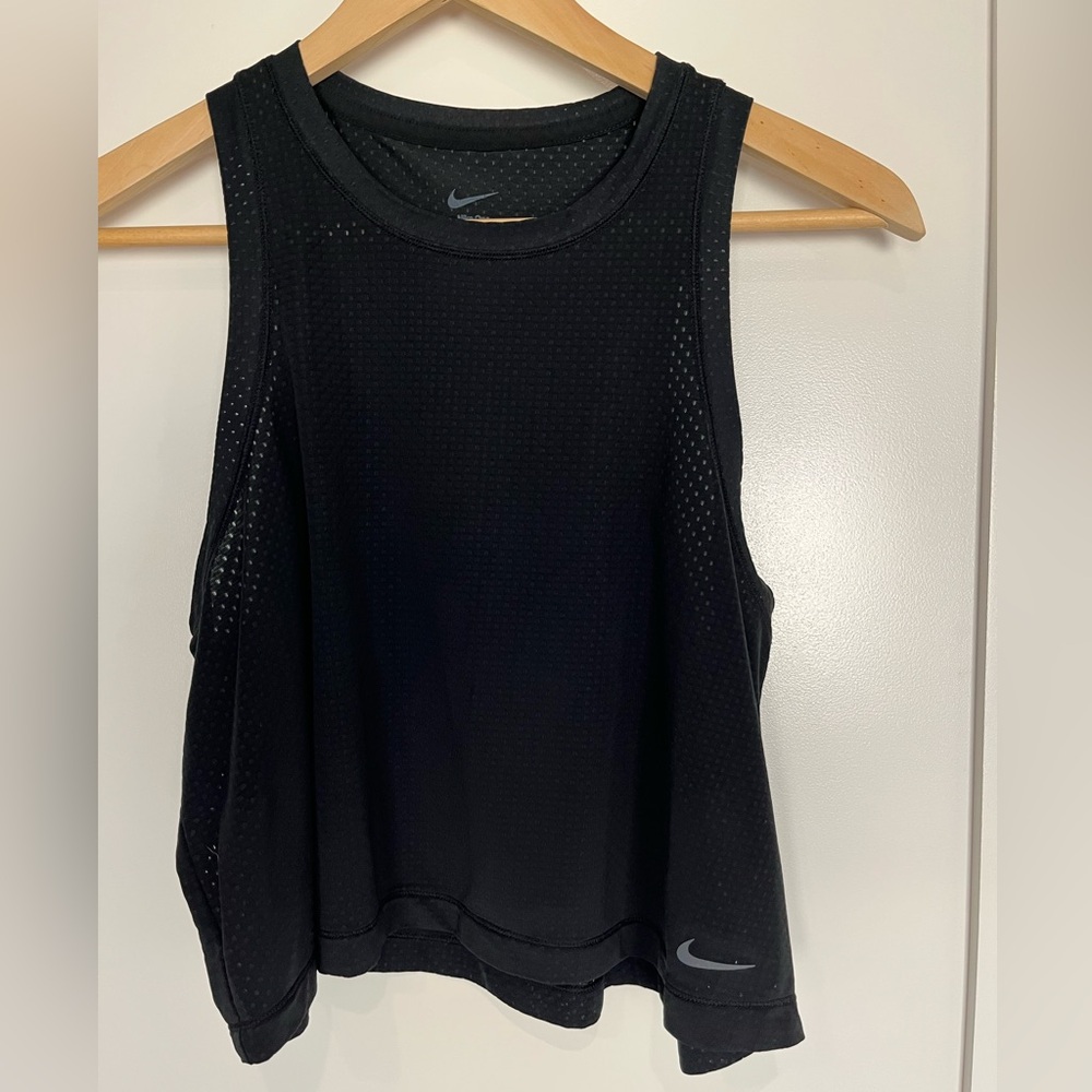 Nike Women’s Breathable Dri-Fit Tank Top